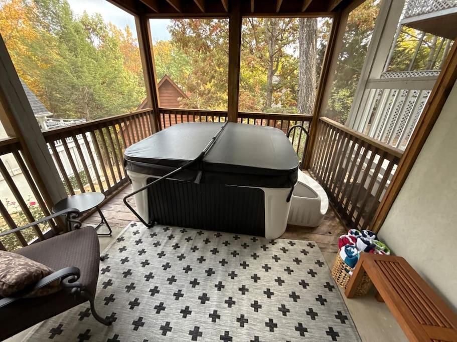 Relax At Forge Chalet Tranquil Retreat Near Attractions Pigeon Forge Eksteriør bilde